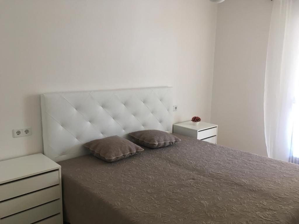 2-Bedroom And Living Room Apartment Near Campoamor Beach Zewnętrze zdjęcie