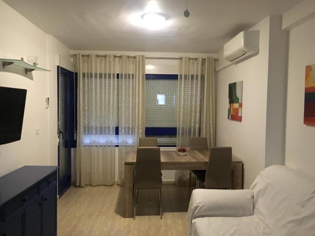 2-Bedroom And Living Room Apartment Near Campoamor Beach Zewnętrze zdjęcie